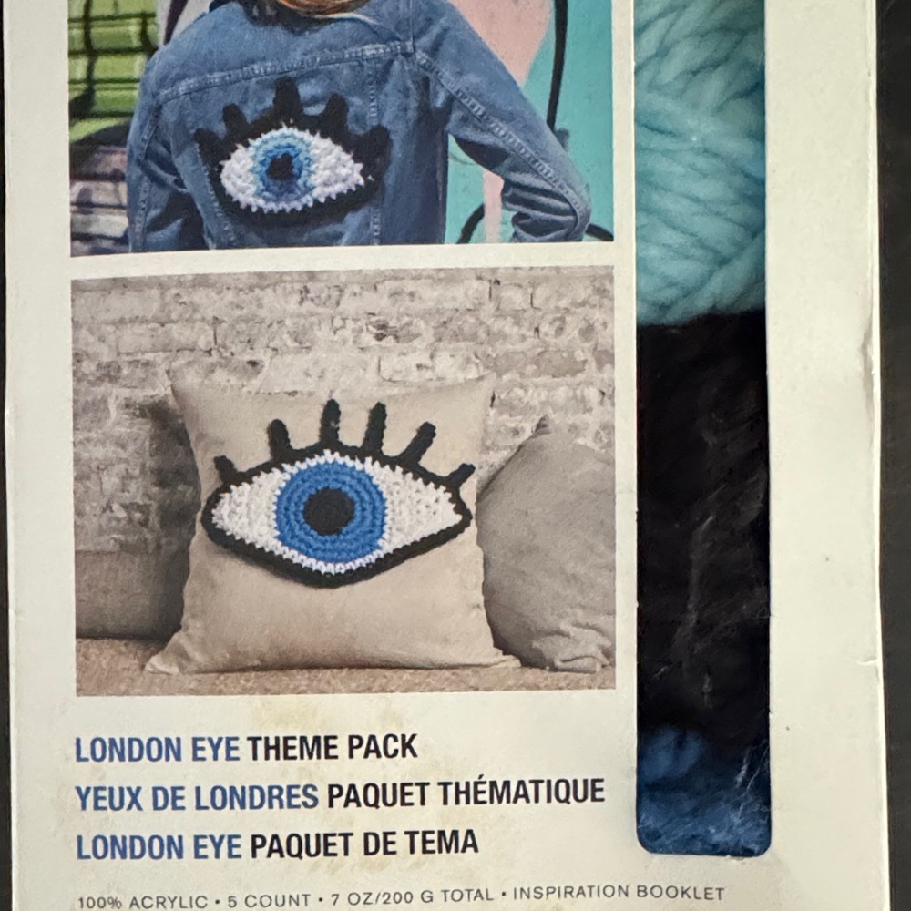 🩵London Kaye Blue and White Yarn Kit